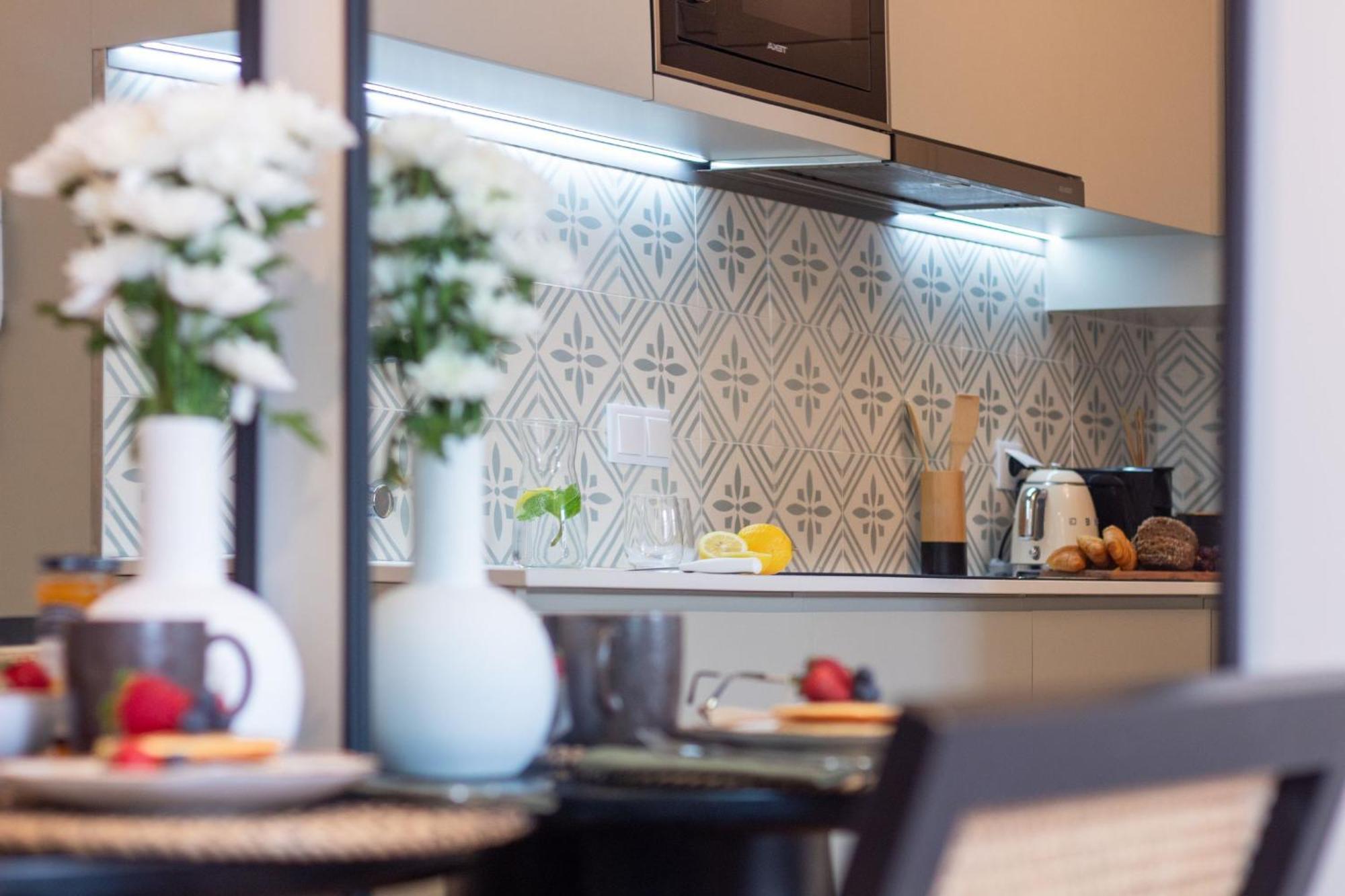 Appartement Mouzinho Da Silveira 215 By Lovelystay *