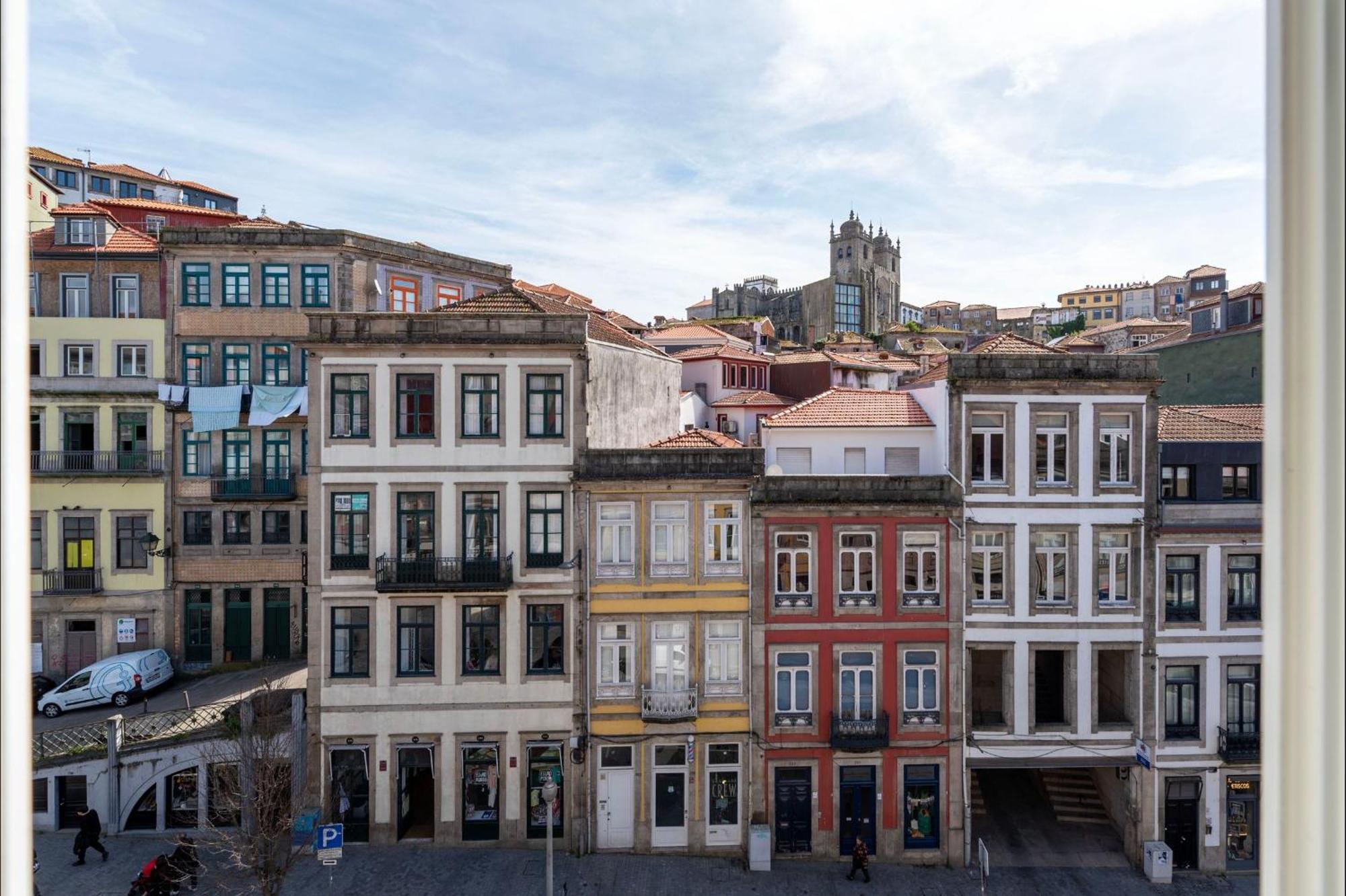 Mouzinho Da Silveira 215 By Lovelystay Oporto
